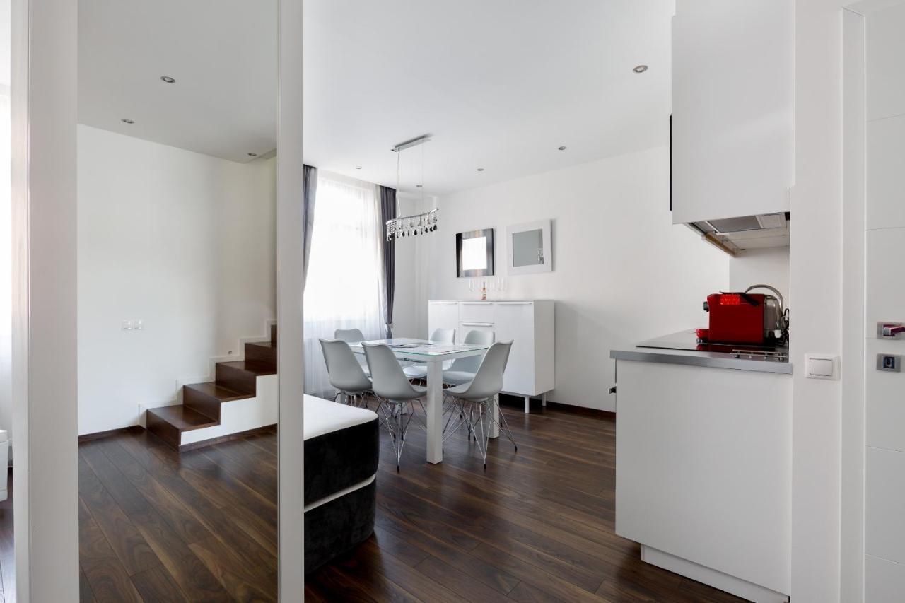 Apartment Square 2 Bedrooms - Michaelides Voeroesmarty Square Residences Budapest